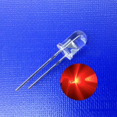 Thông qua lỗ 5mm Tròn đầu 620nm 12000mcd Hình tròn rõ ràng với sợi dây cho đèn giao thông